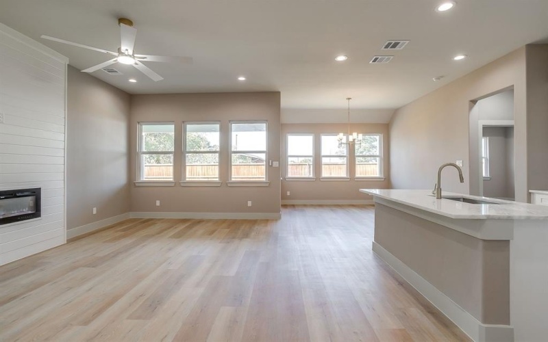 900 Cope Street, Mansfield, TX 76065, 4 Habitaciones Habitaciones , ,2 BañosBaños,Residential,En Venta,900 Cope Street,0,21012274