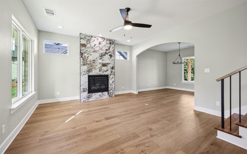 2622 Evinrude Drive, Grapevine, TX 76051, 4 Bedrooms Bedrooms, ,2 BathroomsBathrooms,Residential,For Sale,2622 Evinrude Drive,0,21073137