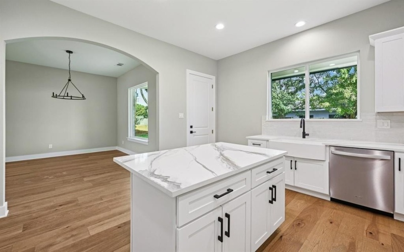 2622 Evinrude Drive, Grapevine, TX 76051, 4 Bedrooms Bedrooms, ,2 BathroomsBathrooms,Residential,For Sale,2622 Evinrude Drive,0,21073137