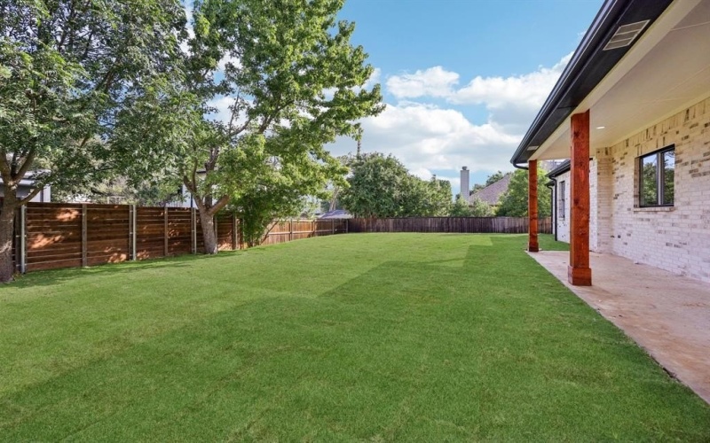 2622 Evinrude Drive, Grapevine, TX 76051, 4 Bedrooms Bedrooms, ,2 BathroomsBathrooms,Residential,For Sale,2622 Evinrude Drive,0,21073137