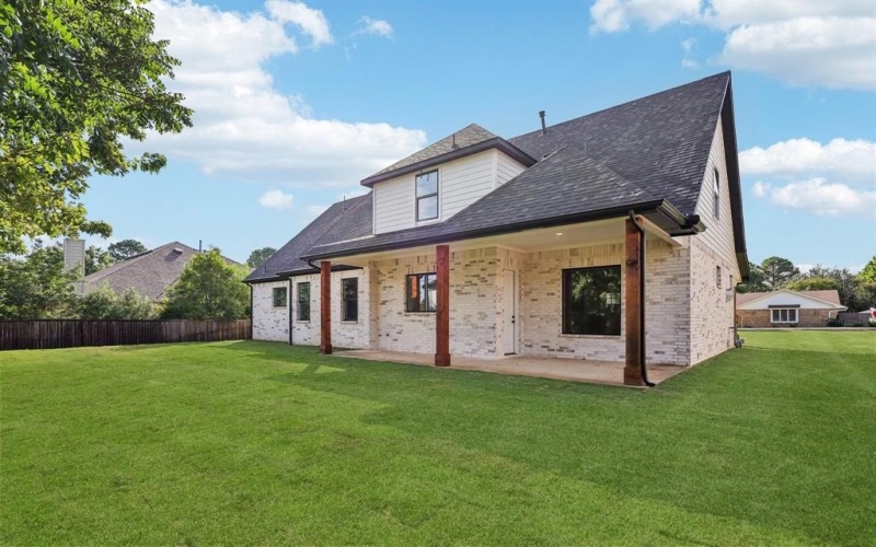 2622 Evinrude Drive, Grapevine, TX 76051, 4 Bedrooms Bedrooms, ,2 BathroomsBathrooms,Residential,For Sale,2622 Evinrude Drive,0,21073137