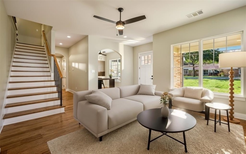 2622 Evinrude Drive, Grapevine, TX 76051, 4 Bedrooms Bedrooms, ,2 BathroomsBathrooms,Residential,For Sale,2622 Evinrude Drive,0,21073137