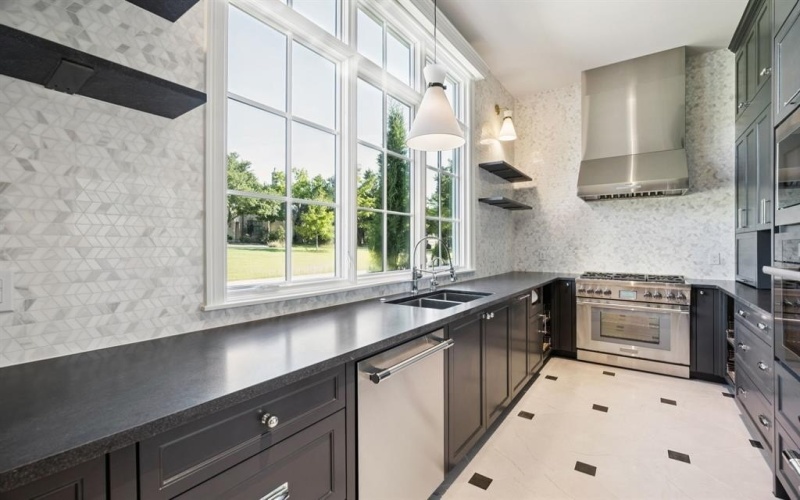 1847 Broken Bend Drive, Westlake, TX 76262, 5 Bedrooms Bedrooms, ,7 BathroomsBathrooms,Residential,For Sale,1847 Broken Bend Drive,0,21079219