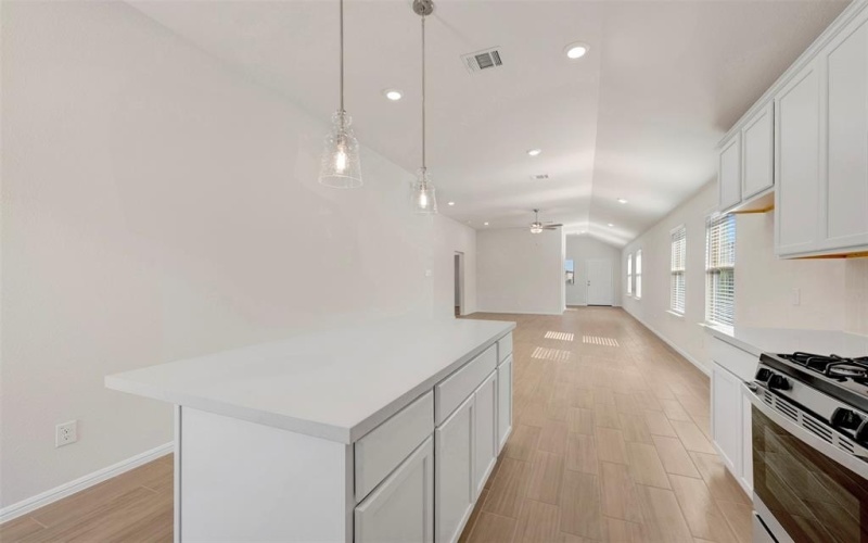 7513 Fenton Parkway, Pilot Point, TX 76258, 3 Habitaciones Habitaciones , ,2 BañosBaños,Residential,En Venta,7513 Fenton Parkway,0,21084657