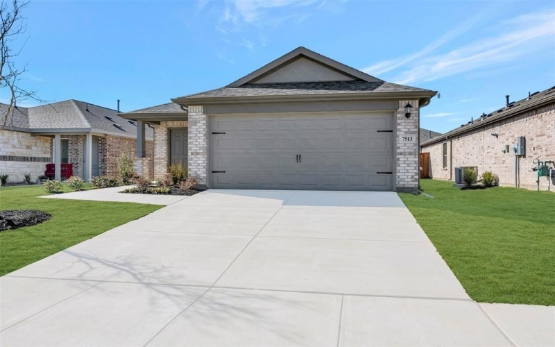 7513 Fenton Parkway, Pilot Point, TX 76258, 3 Habitaciones Habitaciones , ,2 BañosBaños,Residential,En Venta,7513 Fenton Parkway,0,21084657