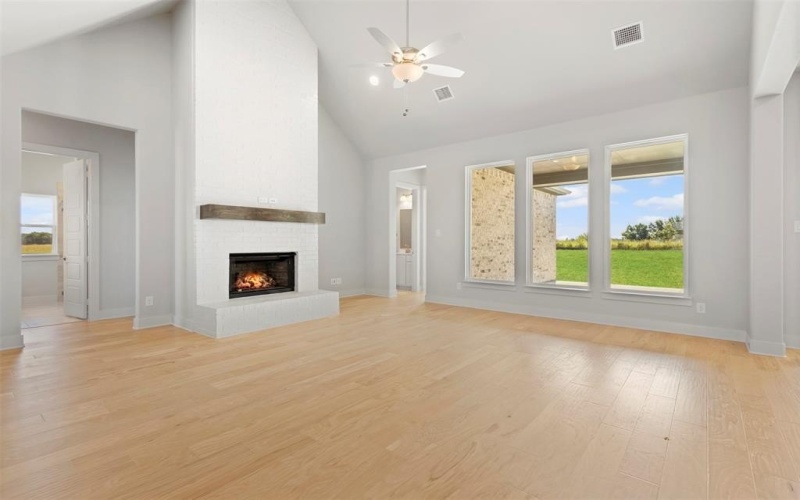 153 Lila Lake Drive, Waxahachie, TX 75165, 4 Habitaciones Habitaciones , ,3 BañosBaños,Residential,En Venta,153 Lila Lake Drive,0,21086710