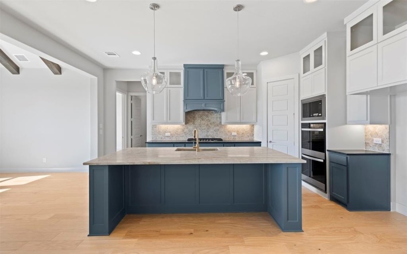 153 Lila Lake Drive, Waxahachie, TX 75165, 4 Habitaciones Habitaciones , ,3 BañosBaños,Residential,En Venta,153 Lila Lake Drive,0,21086710