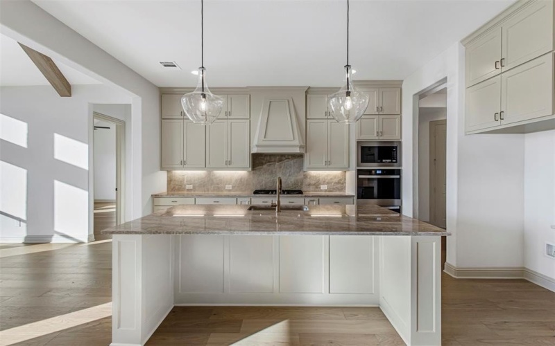 117 Lila Lake Drive, Waxahachie, TX 75165, 4 Habitaciones Habitaciones , ,3 BañosBaños,Residential,En Venta,117 Lila Lake Drive,0,21086837