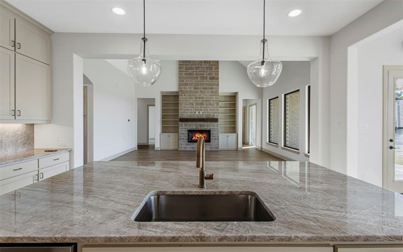 117 Lila Lake Drive, Waxahachie, TX 75165, 4 Habitaciones Habitaciones , ,3 BañosBaños,Residential,En Venta,117 Lila Lake Drive,0,21086837
