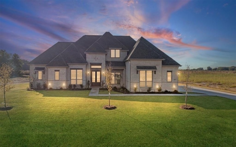 117 Lila Lake Drive, Waxahachie, TX 75165, 4 Habitaciones Habitaciones , ,3 BañosBaños,Residential,En Venta,117 Lila Lake Drive,0,21086837