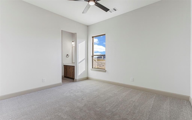 117 Lila Lake Drive, Waxahachie, TX 75165, 4 Habitaciones Habitaciones , ,3 BañosBaños,Residential,En Venta,117 Lila Lake Drive,0,21086837