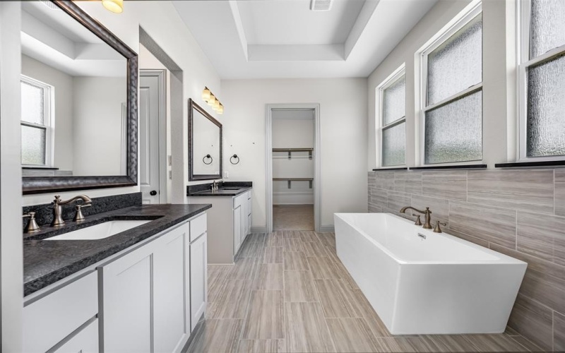 2141 Tutt Trail, Waxahachie, TX 75167, 4 Habitaciones Habitaciones , ,3 BañosBaños,Residential,En Venta,2141 Tutt Trail,0,21086987