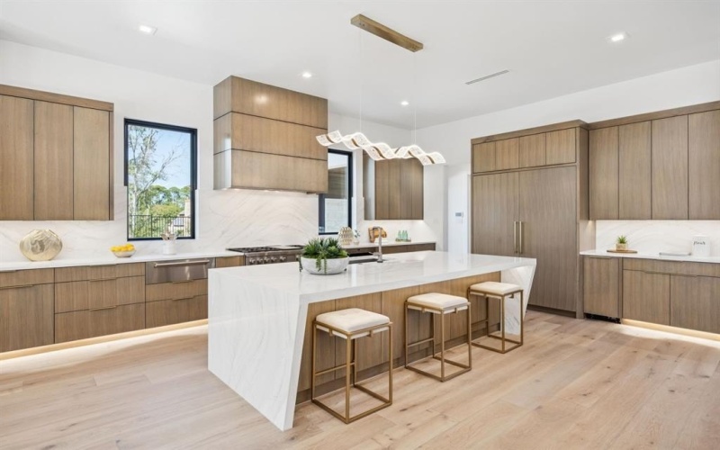 600 Pemberton Drive, Southlake, TX 76092, 4 Bedrooms Bedrooms, ,5 BathroomsBathrooms,Residential,For Sale,600 Pemberton Drive,0,21087238