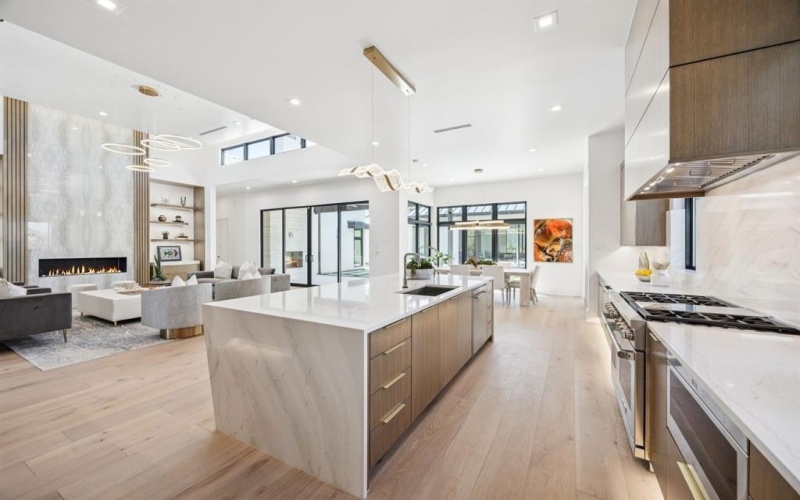 600 Pemberton Drive, Southlake, TX 76092, 4 Bedrooms Bedrooms, ,5 BathroomsBathrooms,Residential,For Sale,600 Pemberton Drive,0,21087238