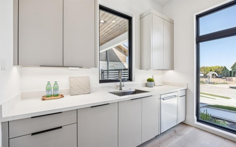 600 Pemberton Drive, Southlake, TX 76092, 4 Bedrooms Bedrooms, ,5 BathroomsBathrooms,Residential,For Sale,600 Pemberton Drive,0,21087238