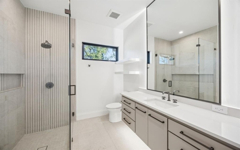 600 Pemberton Drive, Southlake, TX 76092, 4 Bedrooms Bedrooms, ,5 BathroomsBathrooms,Residential,For Sale,600 Pemberton Drive,0,21087238