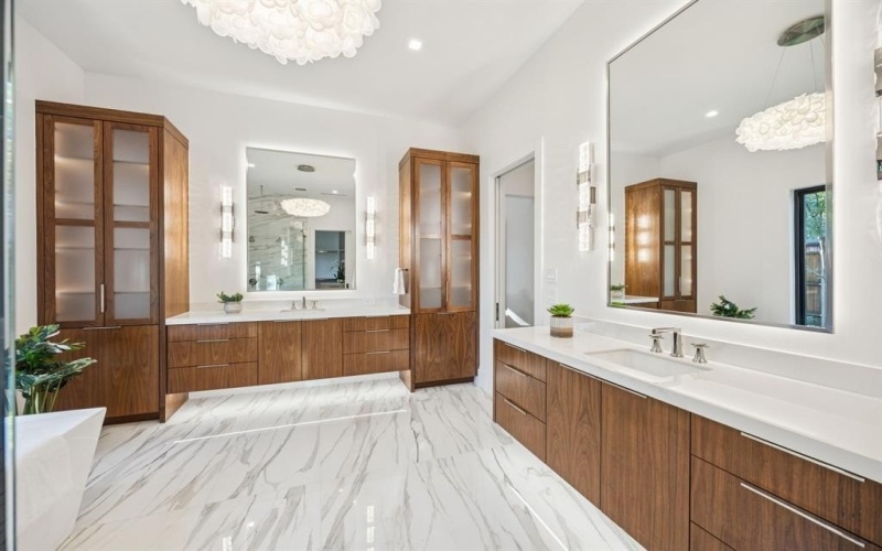 600 Pemberton Drive, Southlake, TX 76092, 4 Bedrooms Bedrooms, ,5 BathroomsBathrooms,Residential,For Sale,600 Pemberton Drive,0,21087238