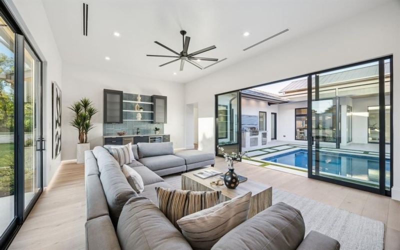 600 Pemberton Drive, Southlake, TX 76092, 4 Bedrooms Bedrooms, ,5 BathroomsBathrooms,Residential,For Sale,600 Pemberton Drive,0,21087238