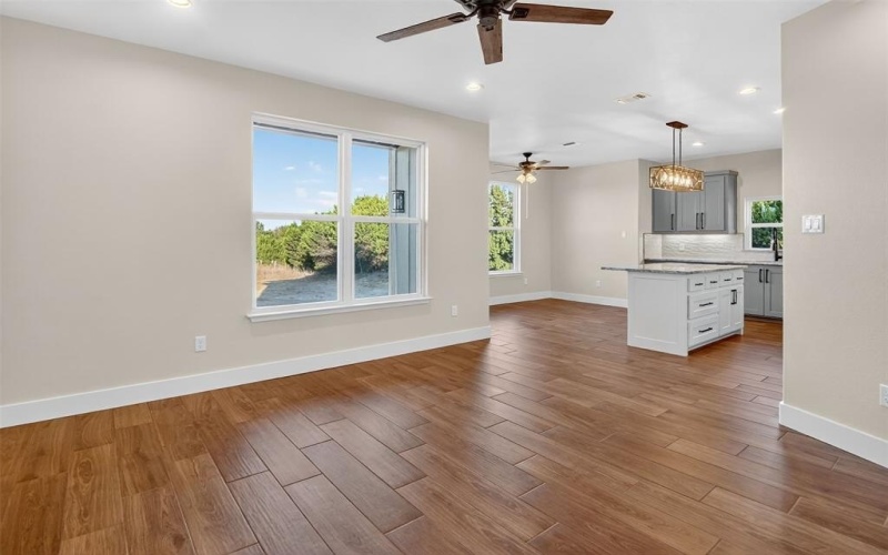 1613 Franklin Street, Weatherford, TX 76086, 3 Habitaciones Habitaciones , ,2 BañosBaños,Residential,En Venta,1613 Franklin Street,0,21088588