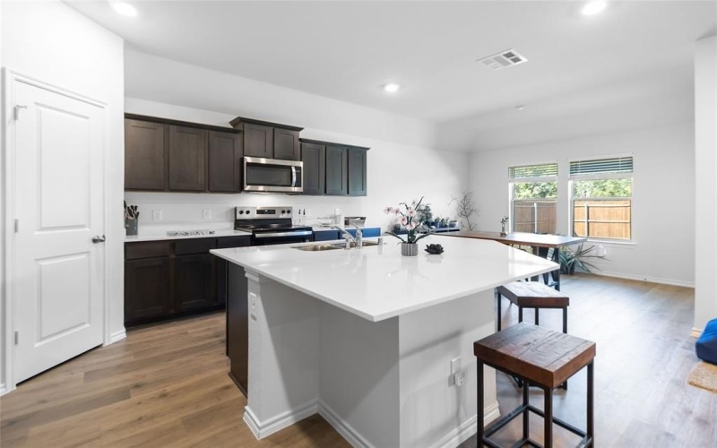 103 Mapleoak Drive, Caddo Mills, TX 75135, 4 Habitaciones Habitaciones , ,2 BañosBaños,Residential,En Venta,103 Mapleoak Drive,0,21088789