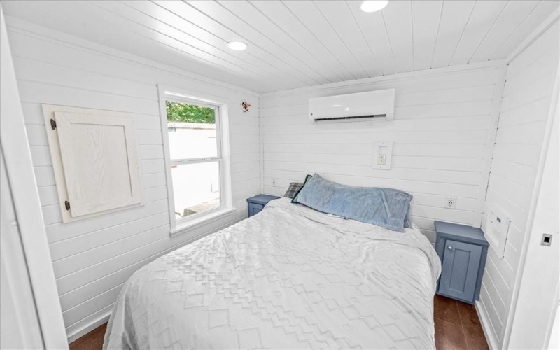 202 Choctaw Trail, Whitney, TX 76692, 1 Bedroom Bedrooms, ,1 BathroomBathrooms,Residential,For Sale,202 Choctaw Trail,0,21089201