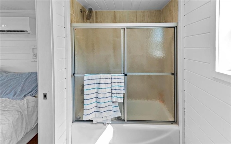 202 Choctaw Trail, Whitney, TX 76692, 1 Bedroom Bedrooms, ,1 BathroomBathrooms,Residential,For Sale,202 Choctaw Trail,0,21089201