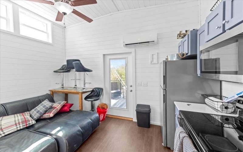 202 Choctaw Trail, Whitney, TX 76692, 1 Bedroom Bedrooms, ,1 BathroomBathrooms,Residential,For Sale,202 Choctaw Trail,0,21089201