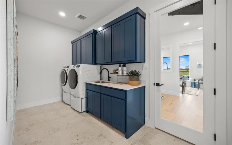 1404 Hidden Cove Drive, Lakewood Village, TX 75068, 5 Habitaciones Habitaciones , ,6 BañosBaños,Residential,En Venta,1404 Hidden Cove Drive,0,21089371