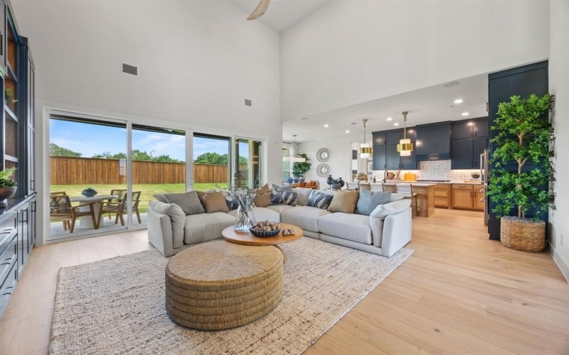 1404 Hidden Cove Drive, Lakewood Village, TX 75068, 5 Habitaciones Habitaciones , ,6 BañosBaños,Residential,En Venta,1404 Hidden Cove Drive,0,21089371
