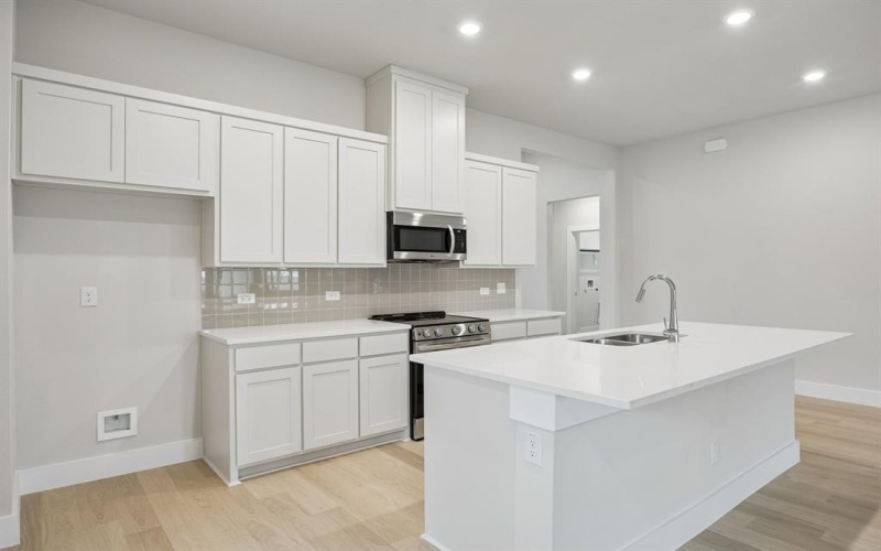 812 Tesslynn Avenue, Godley, TX 76044, 4 Bedrooms Bedrooms, ,3 BathroomsBathrooms,Residential,For Sale,812 Tesslynn Avenue,0,21089416