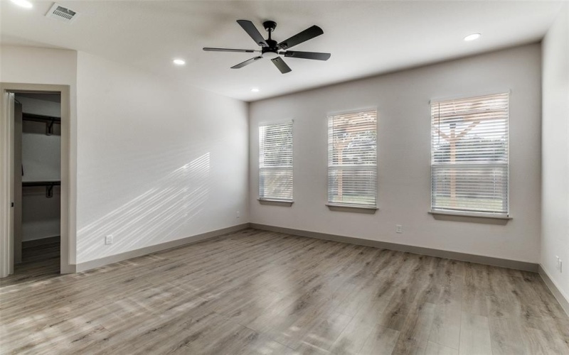 917 S Carroll Avenue, Dallas, TX 75223, 4 Bedrooms Bedrooms, ,5 BathroomsBathrooms,Residential,For Sale,917 S Carroll Avenue,0,21089627