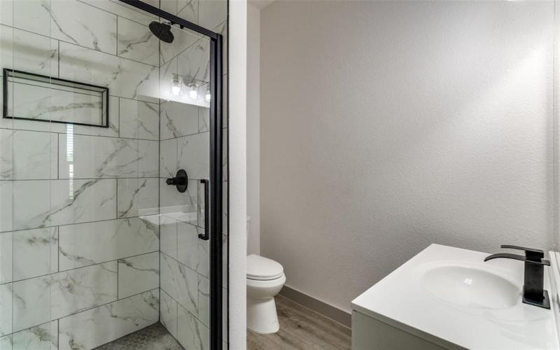 917 S Carroll Avenue, Dallas, TX 75223, 4 Bedrooms Bedrooms, ,5 BathroomsBathrooms,Residential,For Sale,917 S Carroll Avenue,0,21089627