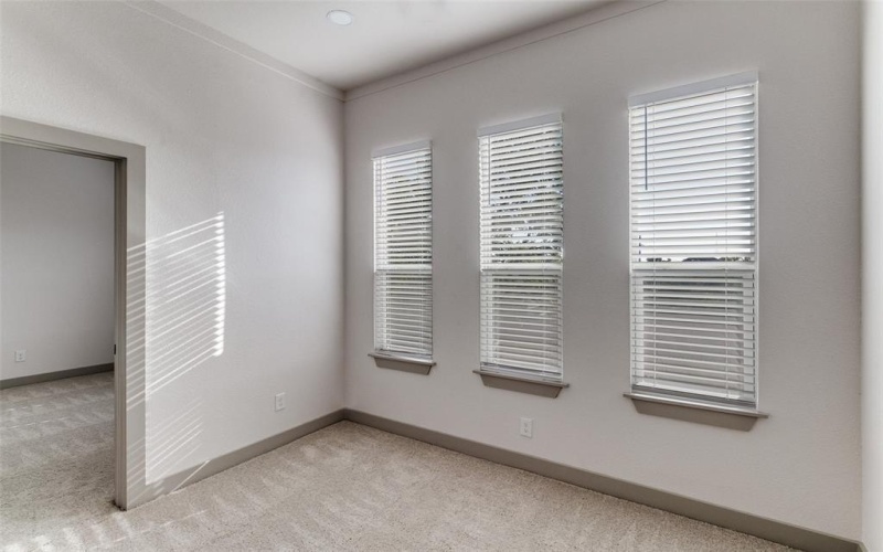 917 S Carroll Avenue, Dallas, TX 75223, 4 Bedrooms Bedrooms, ,5 BathroomsBathrooms,Residential,For Sale,917 S Carroll Avenue,0,21089627