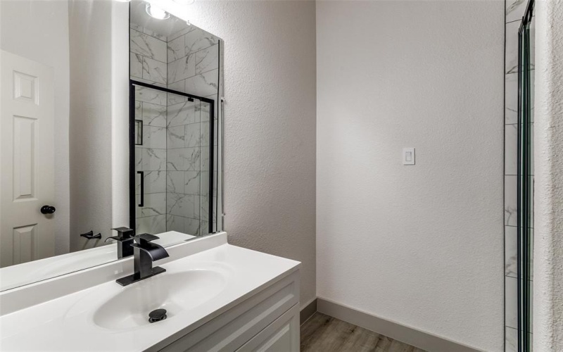 917 S Carroll Avenue, Dallas, TX 75223, 4 Bedrooms Bedrooms, ,5 BathroomsBathrooms,Residential,For Sale,917 S Carroll Avenue,0,21089627