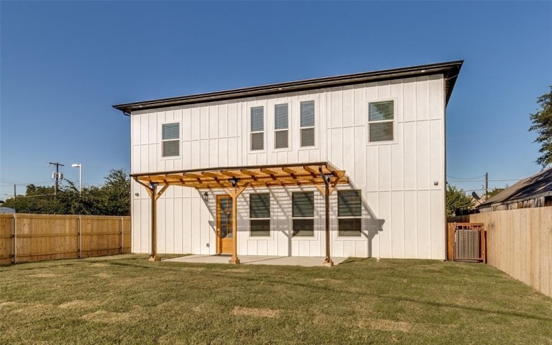 917 S Carroll Avenue, Dallas, TX 75223, 4 Bedrooms Bedrooms, ,5 BathroomsBathrooms,Residential,For Sale,917 S Carroll Avenue,0,21089627