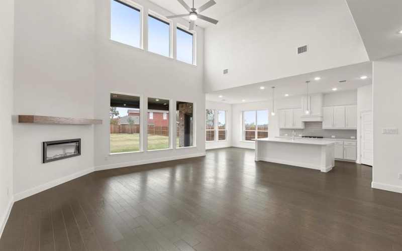 403 Heritage Hill Drive, Forney, TX 75126, 4 Bedrooms Bedrooms, ,3 BathroomsBathrooms,Residential,For Sale,403 Heritage Hill Drive,0,21089838