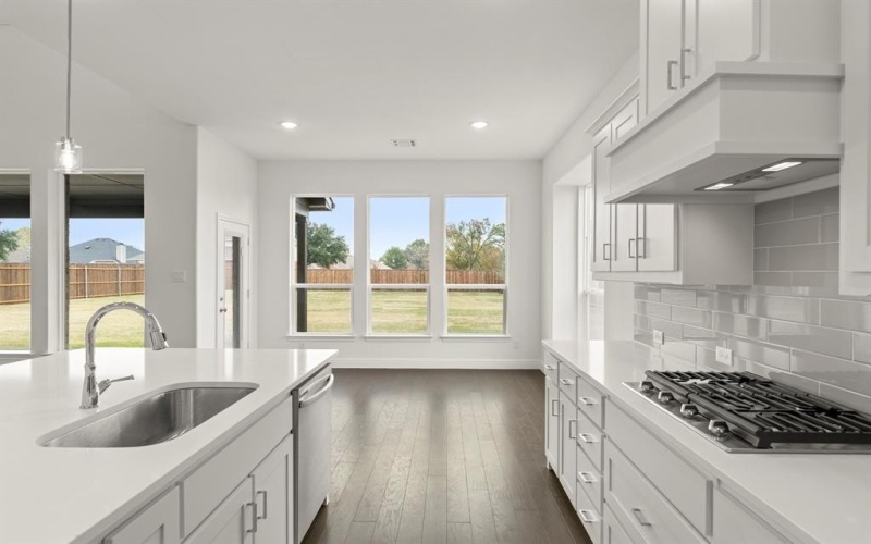 403 Heritage Hill Drive, Forney, TX 75126, 4 Bedrooms Bedrooms, ,3 BathroomsBathrooms,Residential,For Sale,403 Heritage Hill Drive,0,21089838