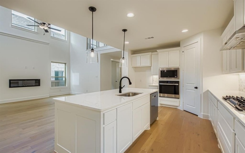 828 Trailing Vine Road, Lavon, TX 75166, 4 Bedrooms Bedrooms, ,3 BathroomsBathrooms,Residential,For Sale,828 Trailing Vine Road,0,21089841