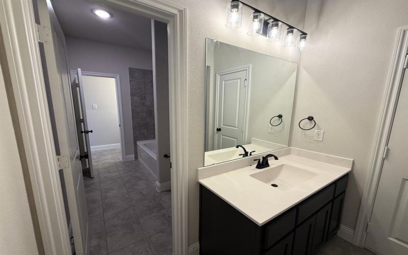 55 Magpie Street, Joshua, TX 76058, 5 Habitaciones Habitaciones , ,5 BañosBaños,Residential,En Venta,55 Magpie Street,0,21089883