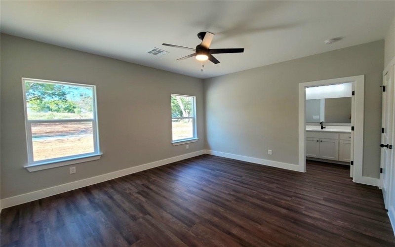 515 NE 5th Avenue, Durant, OK 74701, 6 Habitaciones Habitaciones , ,5 BañosBaños,Residential,En Venta,515 NE 5th Avenue,0,21089930