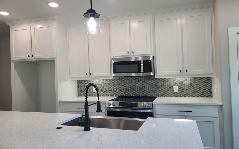 515 NE 5th Avenue, Durant, OK 74701, 6 Habitaciones Habitaciones , ,5 BañosBaños,Residential,En Venta,515 NE 5th Avenue,0,21089930