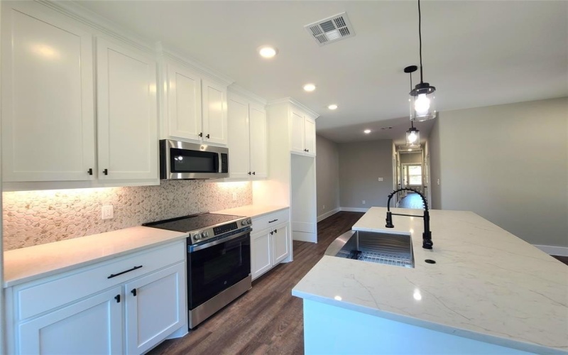 515 NE 5th Avenue, Durant, OK 74701, 6 Habitaciones Habitaciones , ,5 BañosBaños,Residential,En Venta,515 NE 5th Avenue,0,21089930