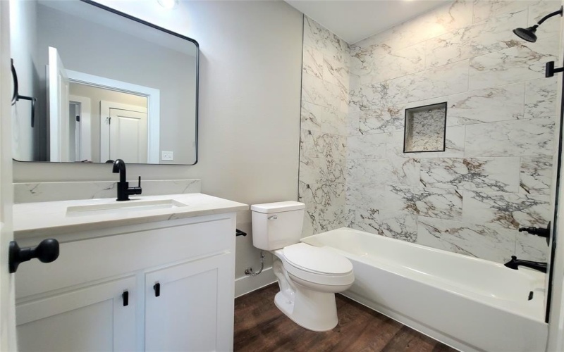 515 NE 5th Avenue, Durant, OK 74701, 6 Habitaciones Habitaciones , ,5 BañosBaños,Residential,En Venta,515 NE 5th Avenue,0,21089930