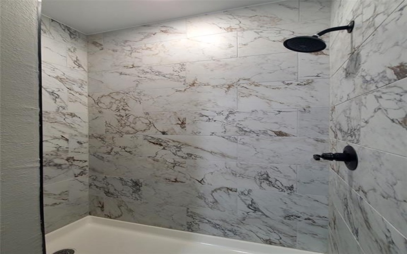 515 NE 5th Avenue, Durant, OK 74701, 6 Habitaciones Habitaciones , ,5 BañosBaños,Residential,En Venta,515 NE 5th Avenue,0,21089930