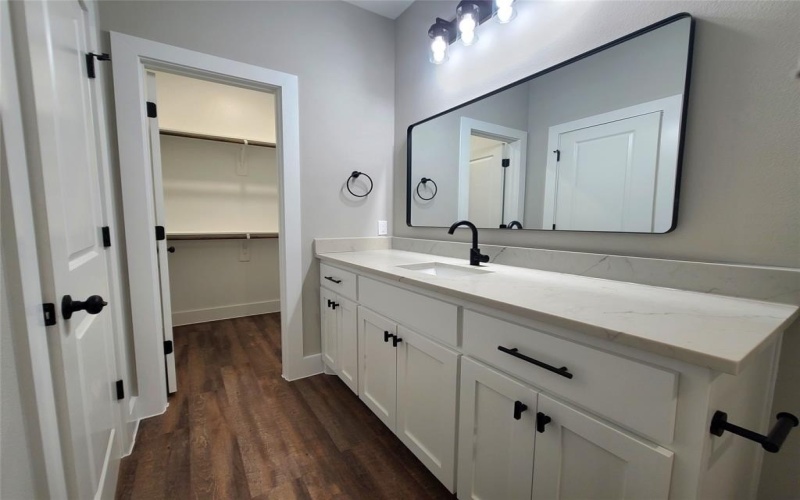 515 NE 5th Avenue, Durant, OK 74701, 6 Habitaciones Habitaciones , ,5 BañosBaños,Residential,En Venta,515 NE 5th Avenue,0,21089930