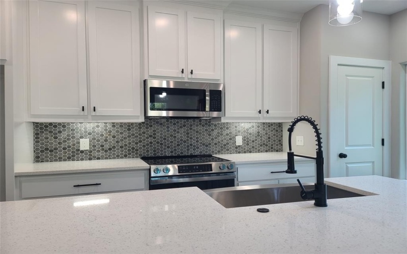 515 NE 5th Avenue, Durant, OK 74701, 6 Habitaciones Habitaciones , ,5 BañosBaños,Residential,En Venta,515 NE 5th Avenue,0,21089930