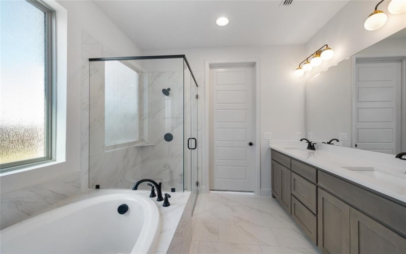 2405 Auburn Street, Fate, TX 75087, 4 Habitaciones Habitaciones , ,3 BañosBaños,Residential,En Venta,2405 Auburn Street,0,21090023