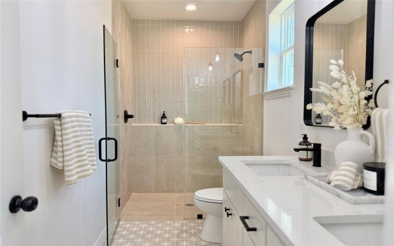 5610 San Jacinto Drive, Granbury, TX 76048, 4 Bedrooms Bedrooms, ,2 BathroomsBathrooms,Residential,For Sale,5610 San Jacinto Drive,0,21090077