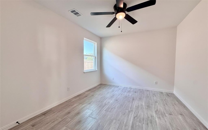 5610 San Jacinto Drive, Granbury, TX 76048, 4 Bedrooms Bedrooms, ,2 BathroomsBathrooms,Residential,For Sale,5610 San Jacinto Drive,0,21090077