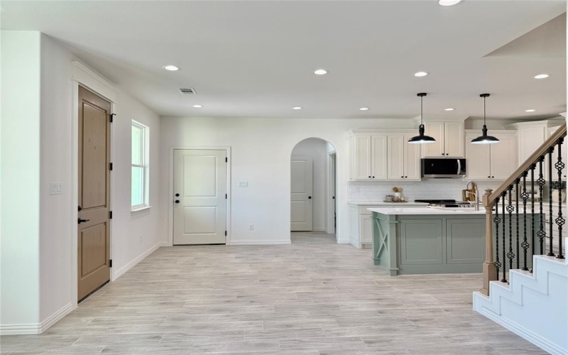 5610 San Jacinto Drive, Granbury, TX 76048, 4 Bedrooms Bedrooms, ,2 BathroomsBathrooms,Residential,For Sale,5610 San Jacinto Drive,0,21090077